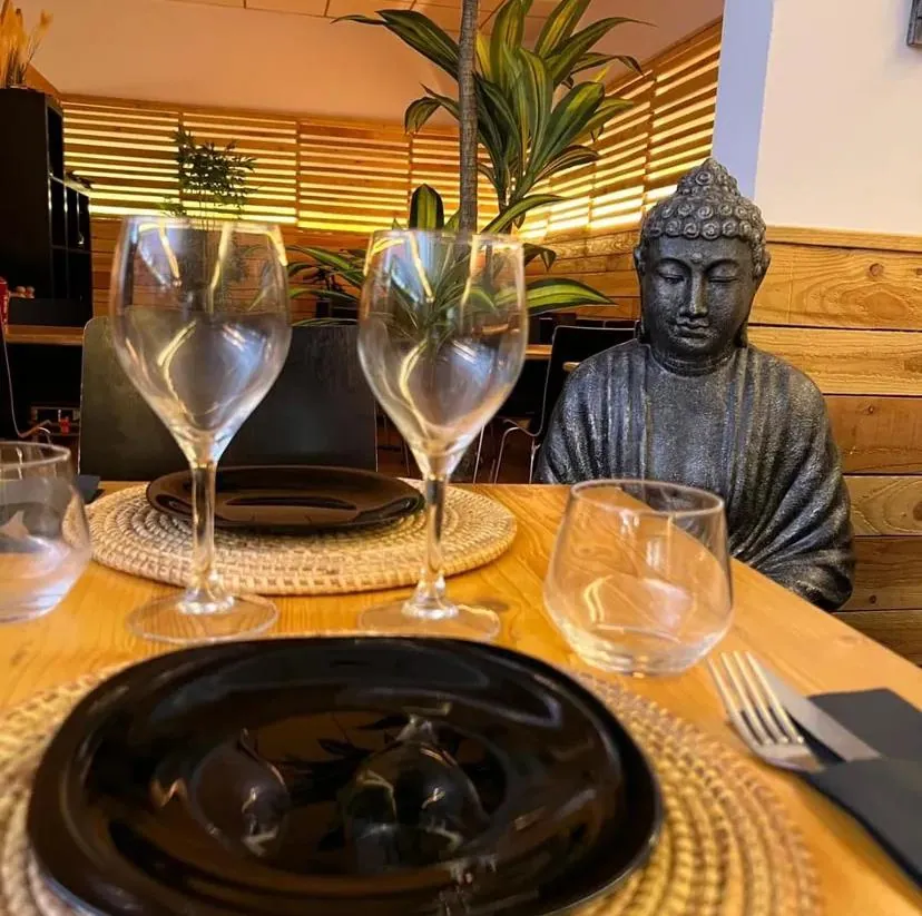 Interior del restaurante Mont-Gust