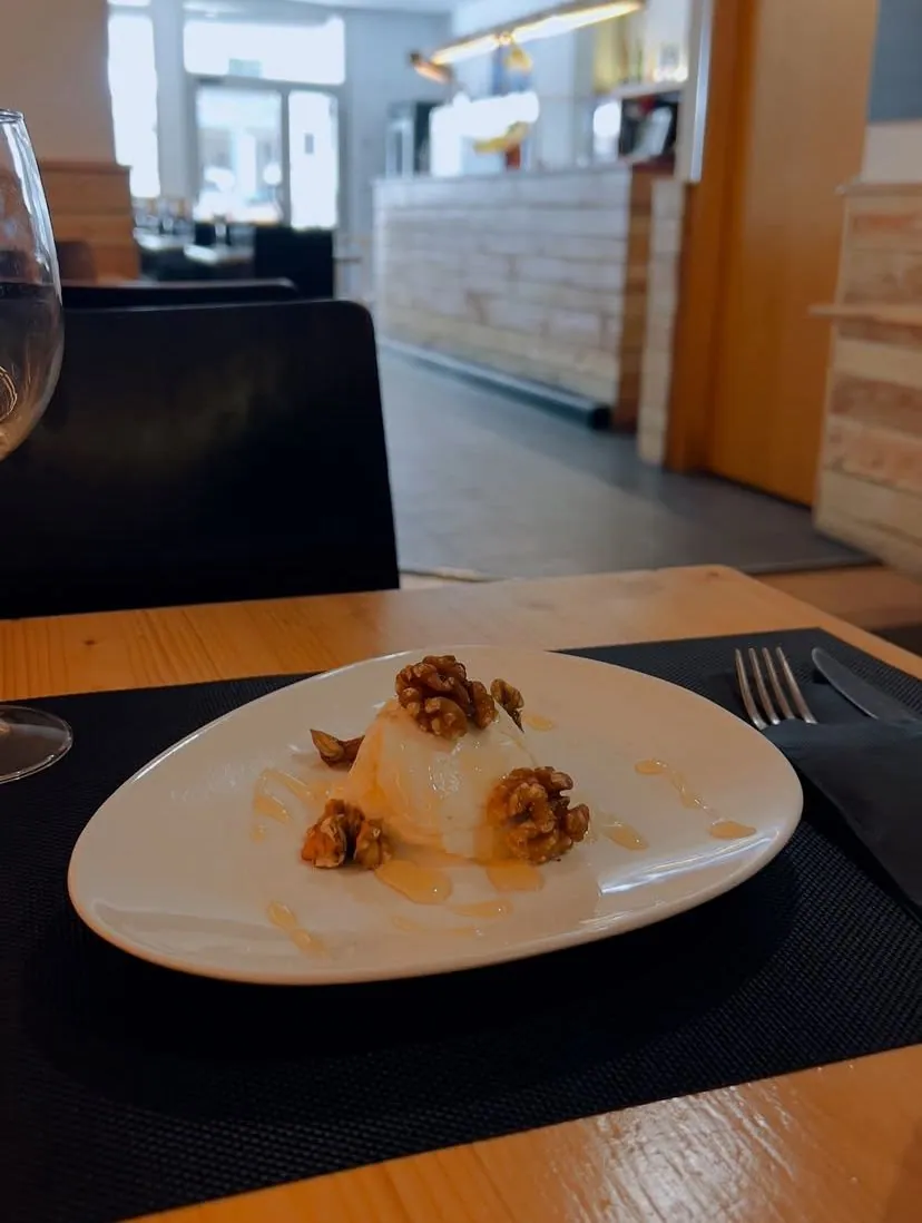 Plato de la carta de Mont-Gust